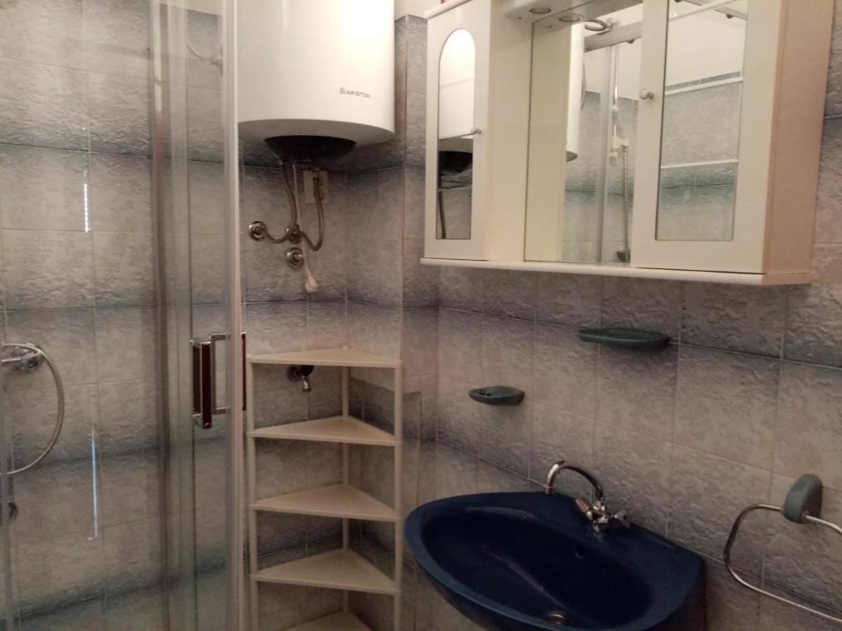 Apartmani Nado Majica Sveti Filip i Jakov Exterior foto