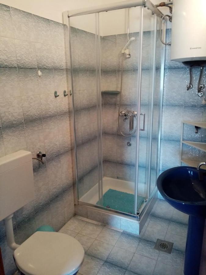 Apartmani Nado Majica Sveti Filip i Jakov Exterior foto