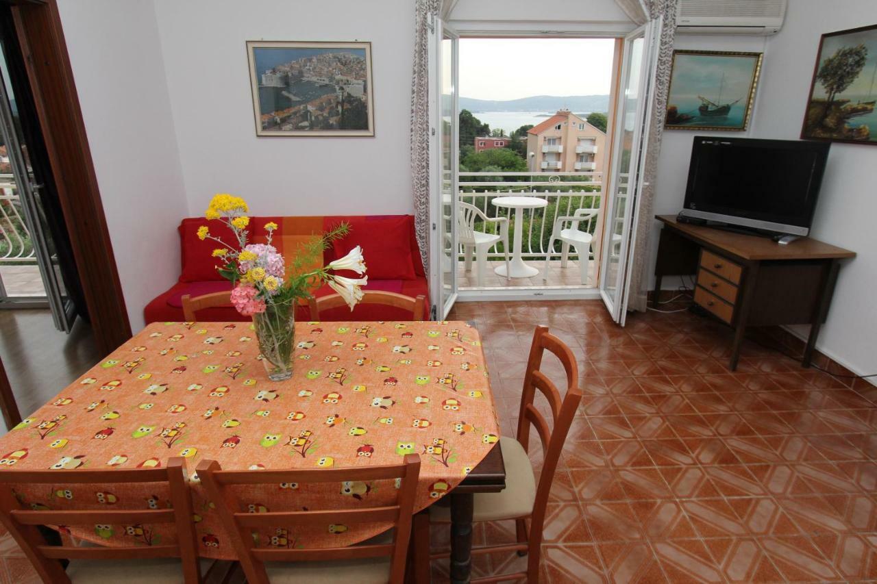 Apartmani Nado Majica Sveti Filip i Jakov Exterior foto